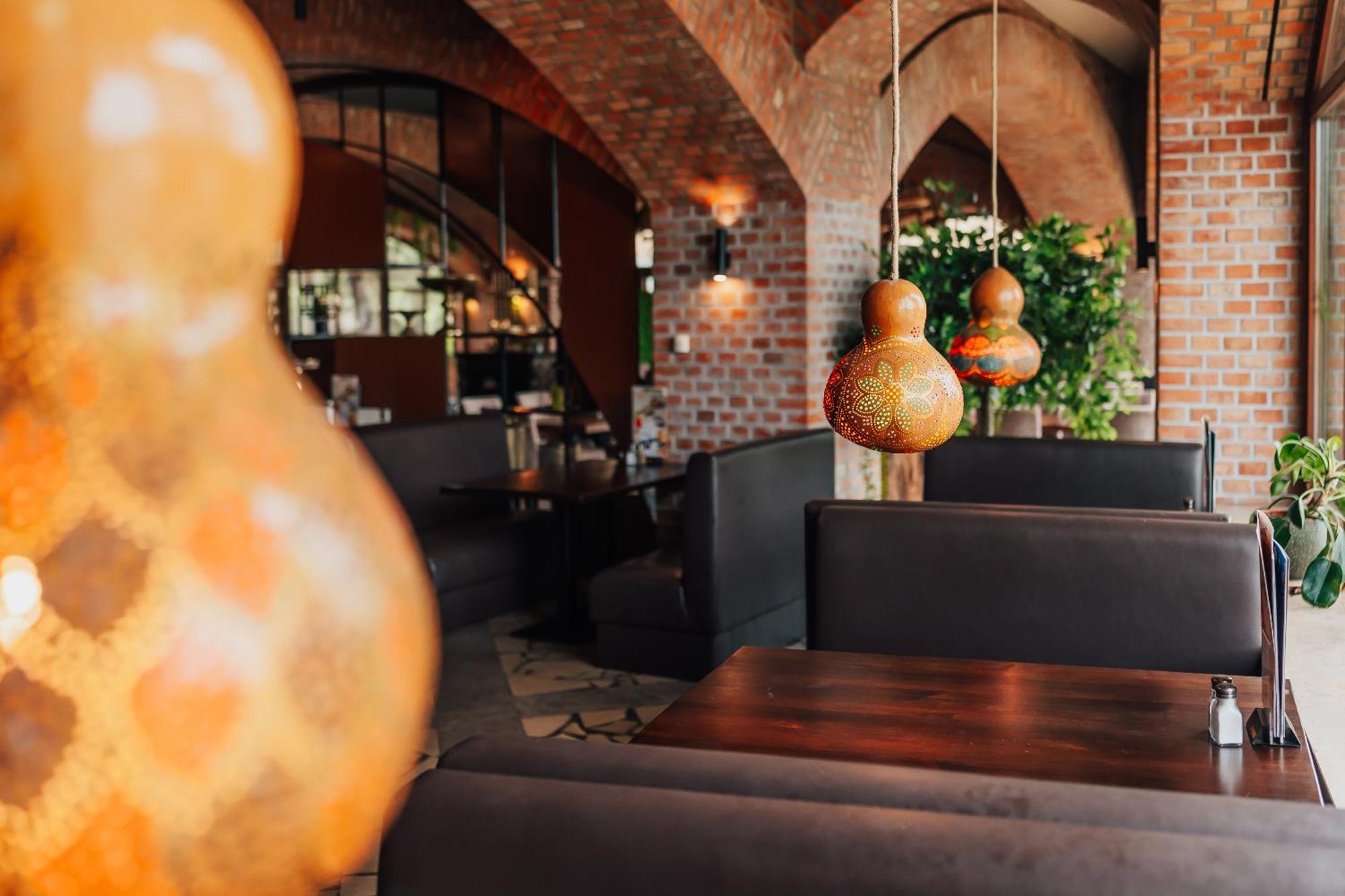 Hotel Sphinx Zabia Wola 外观 照片