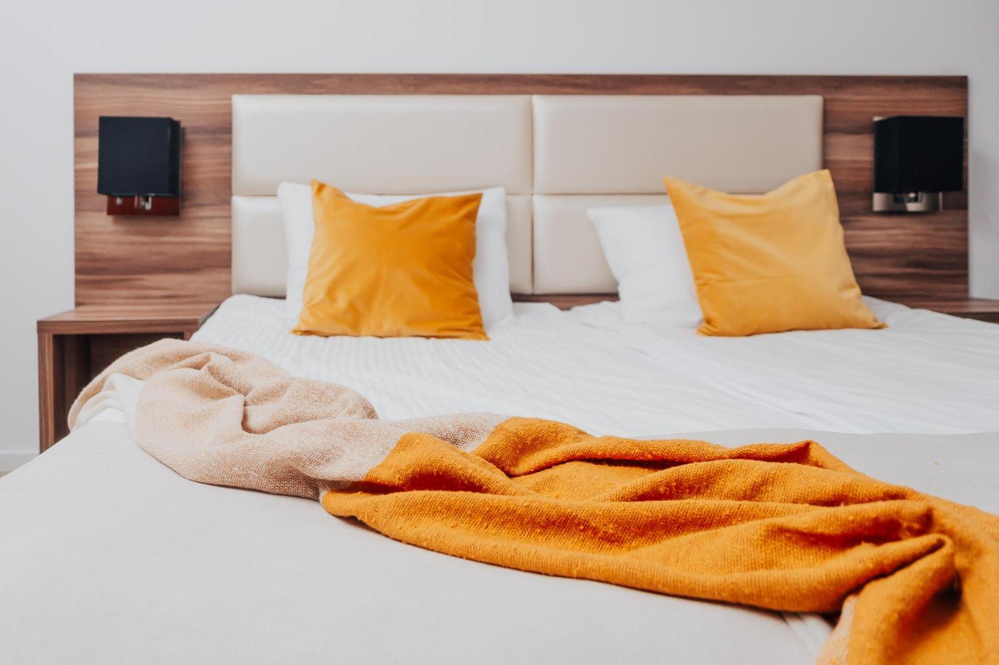 Hotel Sphinx Zabia Wola 外观 照片