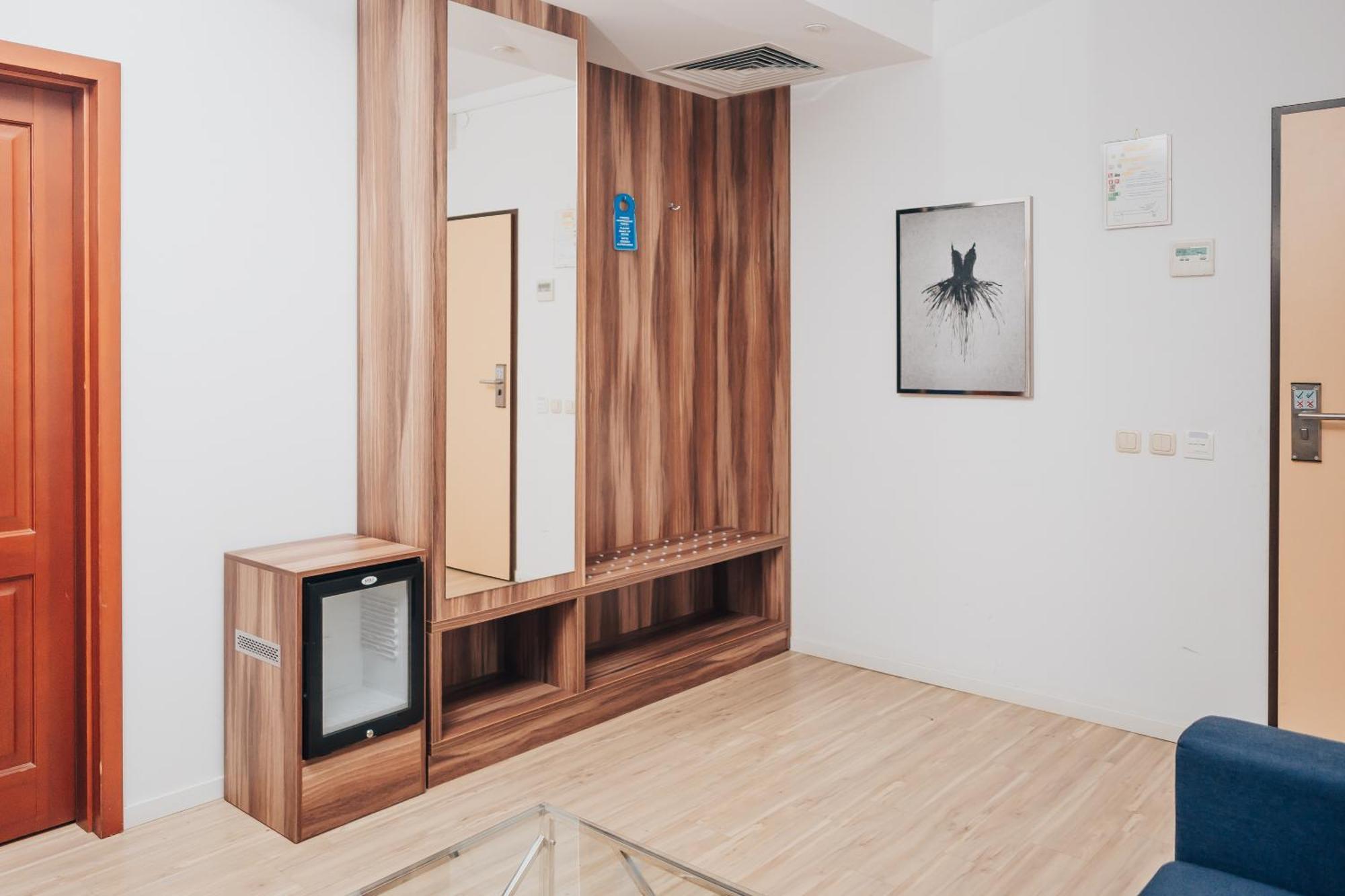 Hotel Sphinx Zabia Wola 外观 照片